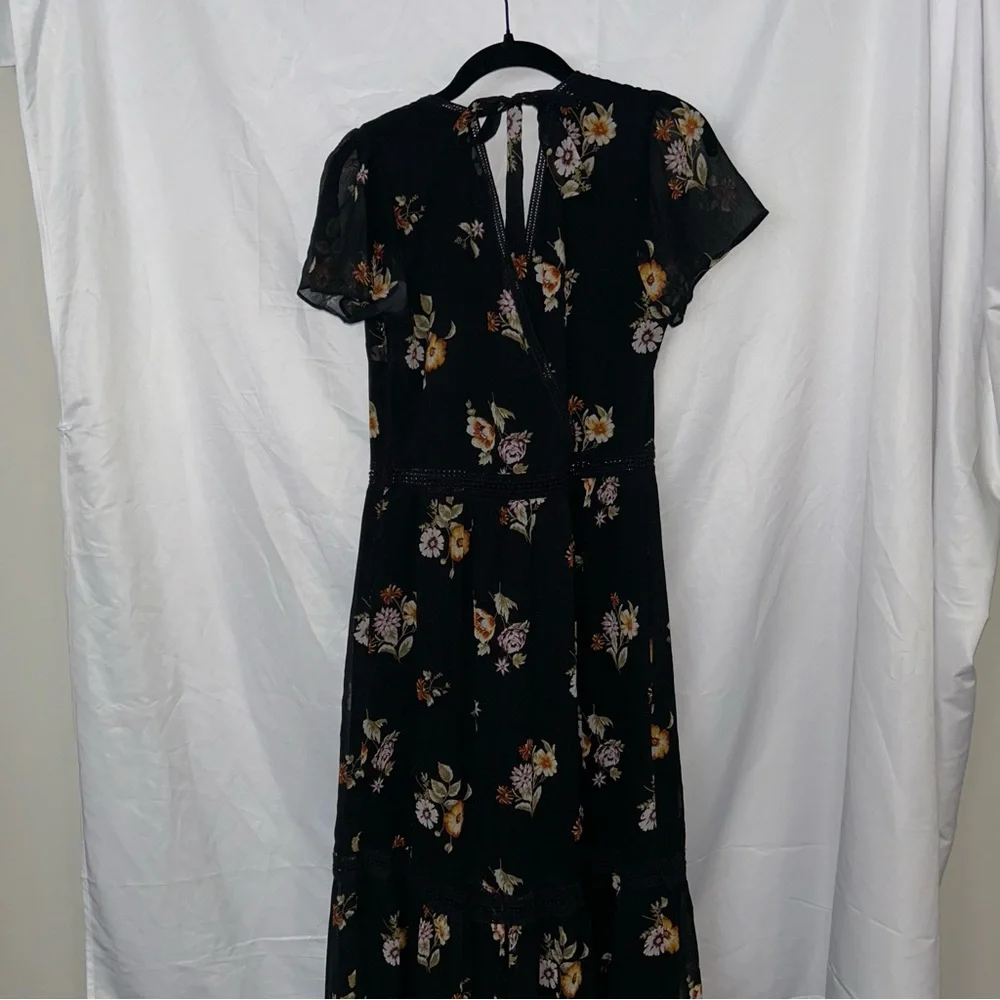 Abercrombie & Fitch Dress Flowy Floral Maxi Dress Open Tie Back V-Neck